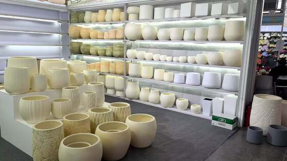 HDPE imitation ceramic flower plate and plastic flower plate with multiple sizes PE Coated and Drainageholes options