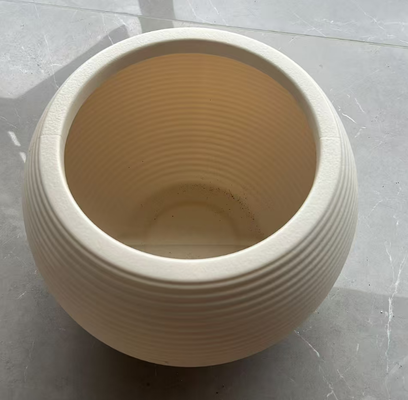 PE Coated Plastic Flower Pot with Multiple Sizes and Embossing Design for Indoor and Outdoor Use